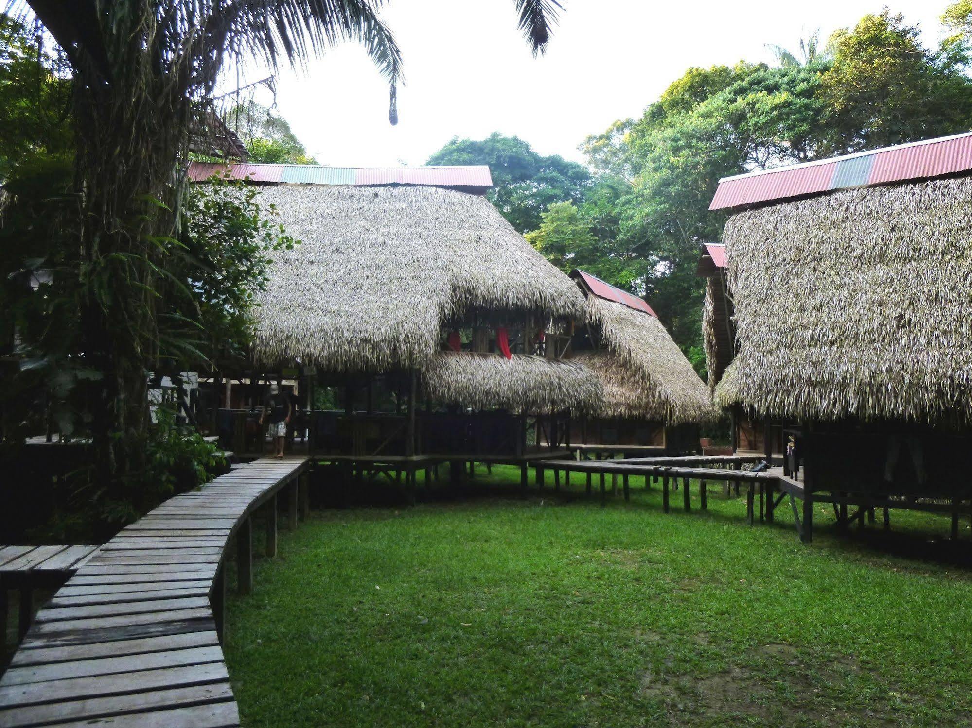 Jamu Lodge Puerto Montufar Exterior photo