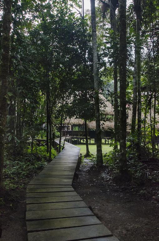 Jamu Lodge Puerto Montufar Exterior photo