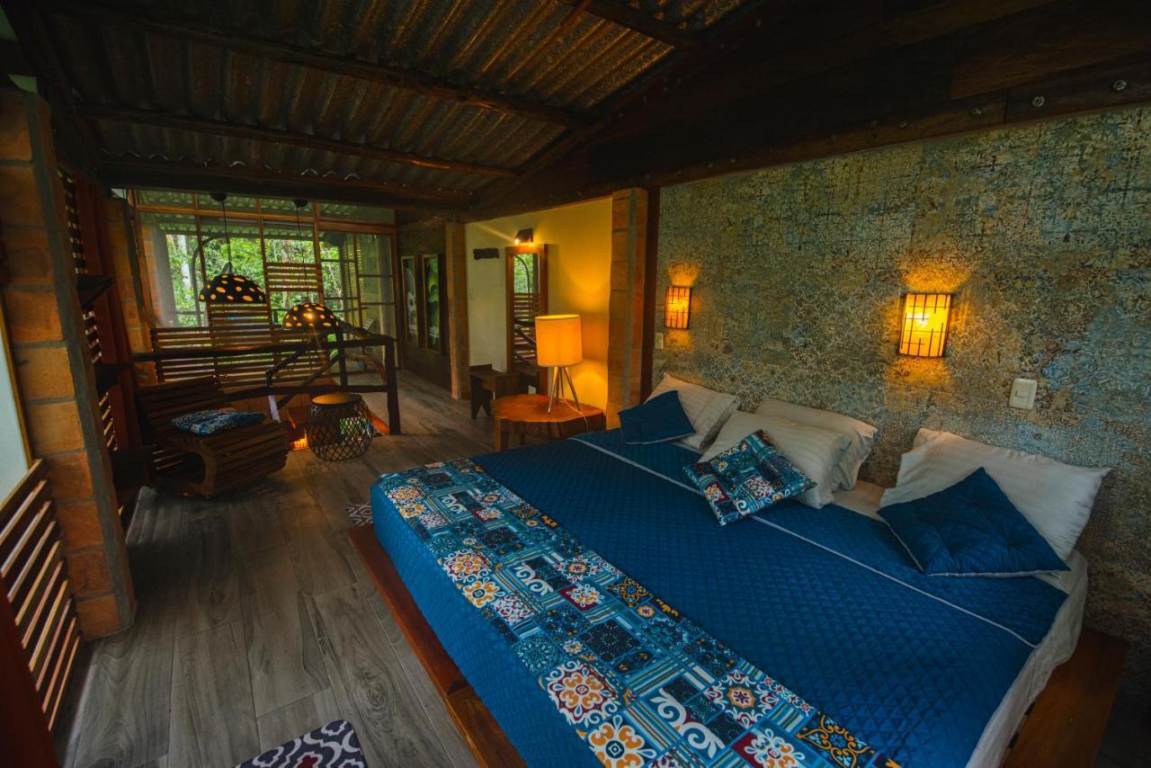 Jamu Lodge Puerto Montufar Exterior photo